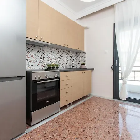 Houseloft Urban Retreat * سالونيك