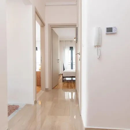 アパート Houseloft Urban Retreat テッサロニキ
